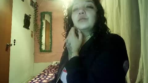 Snapshot of sexy_lolas chatting on July 11, 2026, 11:39 pm sexy lolas online show from July 11, 2026, 11:39 pm