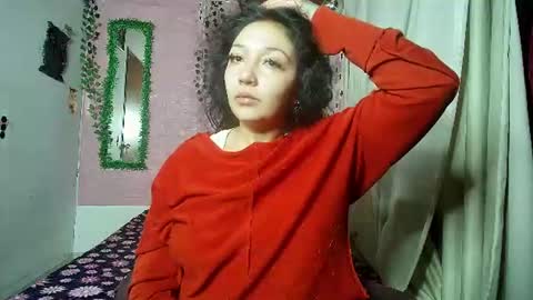 Snapshot of sexy_lolas chatting on July 24, 2026, 4:43 am sexy lolas online show from July 24, 2026, 4:43 am