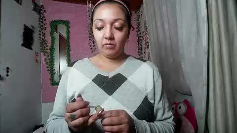 Snapshot of sexy_lolas chatting on July 29, 2026, 5:49 am sexy lolas online show from July 29, 2026, 5:49 am