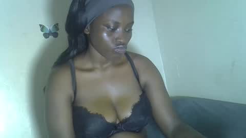 Snapshot of sexy_marline chatting on May 16, 2026, 1:43 pm sexy_marline online show from May 16, 2026, 1:43 pm