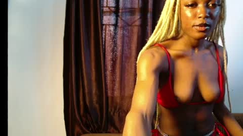 Snapshot of sexy_maureen chatting on June 18, 2026, 8:14 am maggi online show from June 18, 2026, 8:14 am