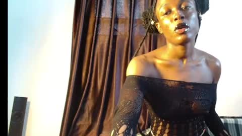 Snapshot of sexy_maureen chatting on July 26, 2026, 8:32 am maggi online show from July 26, 2026, 8:32 am