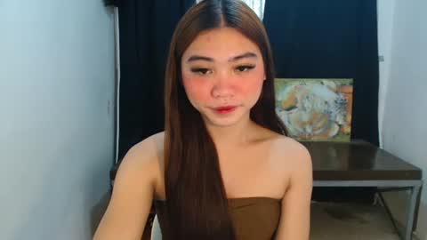 mika online show from November 10, 2025, 3:27 am