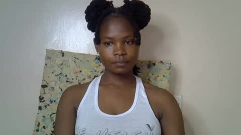 Molyne online show from March 17, 2026, 12:15 am