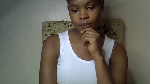 Molyne online show from April 24, 2026, 12:24 am