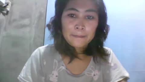 sexy_mommy69x online show from April 1, 2026, 8:06 pm