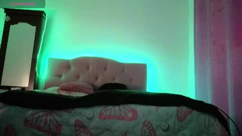 miss natasha online show from April 16, 2026, 12:39 pm