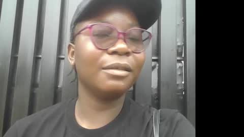 Snapshot of sexy_pearl12 chatting on October 29, 2025, 9:55 am zoe online show from October 29, 2025, 9:55 am