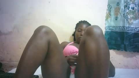 sexy_sandrah online show from April 22, 2026, 7:22 am