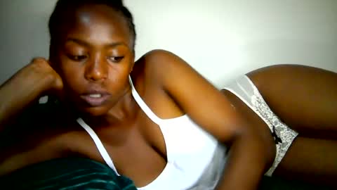 sexy_skyllah online show from August 7, 2026, 3:14 pm