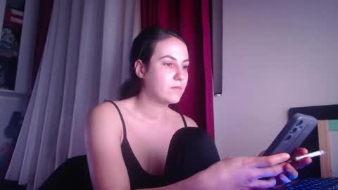 Snapshot of sexy_slimm25 chatting on March 7, 2025, 10:10 pm Slimm online show from March 7, 2025, 10:10 pm