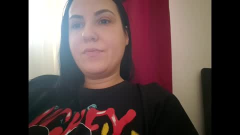 Snapshot of sexy_slimm25 chatting on November 10, 2025, 8:24 am Slimm online show from November 10, 2025, 8:24 am