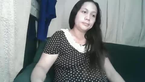 sexy_zapphire2024 online show from December 27, 2024, 10:26 pm