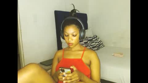 sexyalender02 online show from November 14, 2025, 7:56 pm