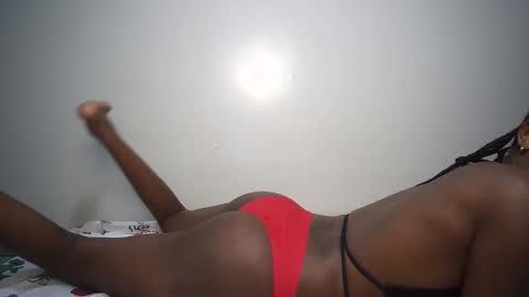 sexyasspetitte_ online show from February 7, 2025, 10:52 pm