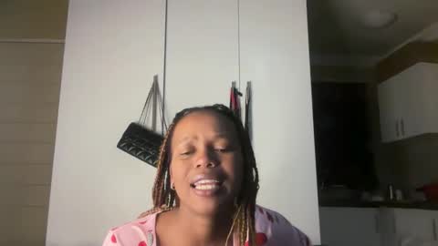 sexyasszeeee online show from February 16, 2026, 8:05 pm