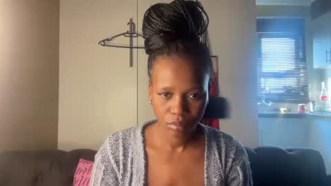 sexyasszeeee online show from May 18, 2026, 9:15 am
