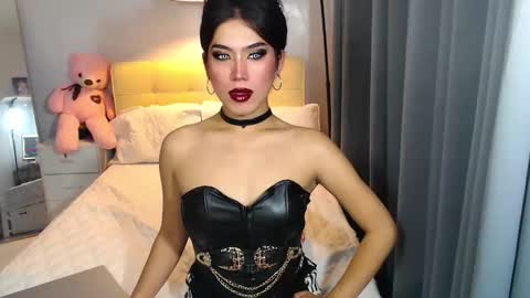 Lexie online show from September 14, 2025, 12:26 pm