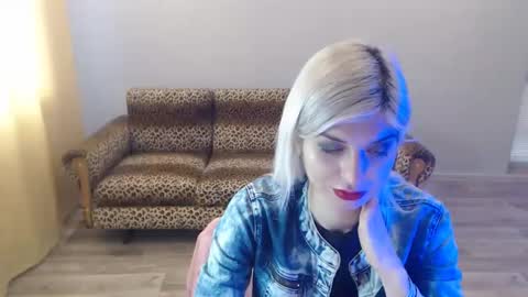 sexybeatriice online show from January 16, 2025, 10:21 am