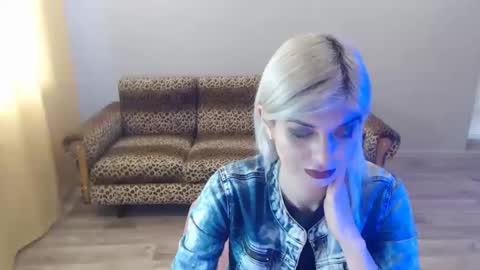 sexybeatriice online show from January 19, 2025, 10:17 am