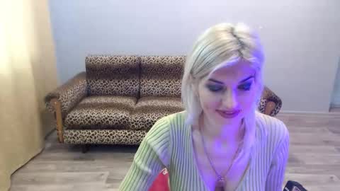 sexybeatriice online show from December 23, 2025, 7:17 am