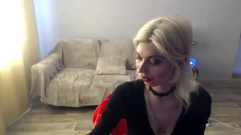 sexybeatriice online show from March 26, 2026, 7:25 am