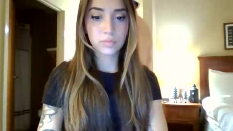 sexybry308503 online show from May 6, 2026, 3:02 am