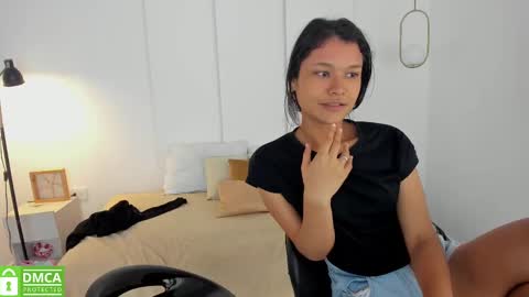 chanell and yina online show from February 18, 2025, 3:54 pm