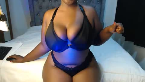 Snapshot of sexychocco_ chatting on October 26, 2025, 7:47 am sexychocco online show from October 26, 2025, 7:47 am