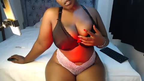 Snapshot of sexychocco_ chatting on November 2, 2025, 10:50 am sexychocco online show from November 2, 2025, 10:50 am