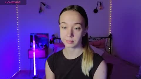 Sophia online show from October 31, 2025, 8:04 am