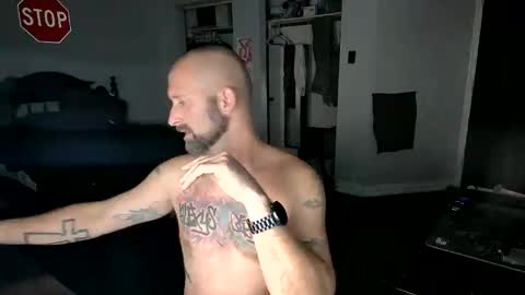 Snapshot of sexydaddy115851 chatting on December 3, 2025, 5:59 am Jasyn online show from December 3, 2025, 5:59 am