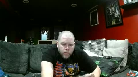 Snapshot of sexydadfigure chatting on April 4, 2026, 10:46 am Sexydadfigure online show from April 4, 2026, 10:46 am