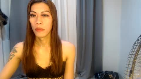 Snapshot of sexydevine_34 chatting on December 2, 2024, 1:03 am Devine online show from December 2, 2024, 1:03 am