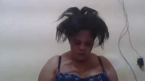 Snapshot of sexydove2 chatting on July 5, 2026, 4:19 am EMILY online show from July 5, 2026, 4:19 am