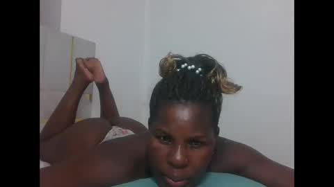 Snapshot of sexyebonygal chatting on May 30, 2026, 6:38 pm QUINTER online show from May 30, 2026, 6:38 pm