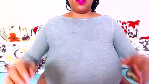 sexyebonylove89 online show from September 14, 2025, 2:38 pm