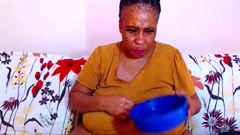 sexyebonylove89 online show from December 16, 2025, 10:31 am