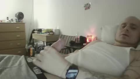 sexyfredy7722 online show from December 17, 2025, 3:45 am