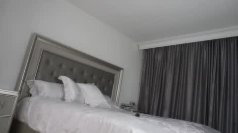 Snapshot of sexygirlforyouuu chatting on December 29, 2024, 5:21 am Vanessa  online show from December 29, 2024, 5:21 am