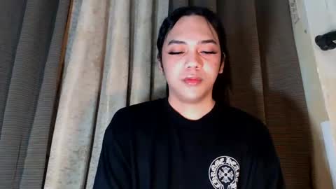 Snapshot of sexygoddess_tyra chatting on May 17, 2026, 2:35 pm TYRA 3 online show from May 17, 2026, 2:35 pm