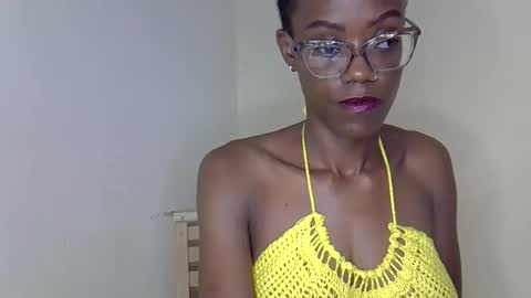 SexyHollyMontana1111 online show from March 15, 2026, 8:20 am