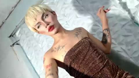 sexyhotbabe18 online show from February 1, 2026, 11:58 pm