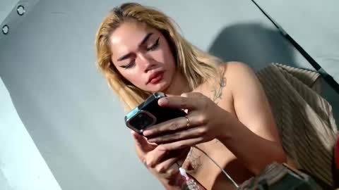 sexyhotbabe18 online show from April 1, 2026, 7:44 pm