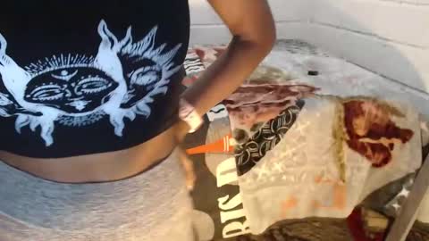 sexyjustin202 online show from May 20, 2026, 2:40 am