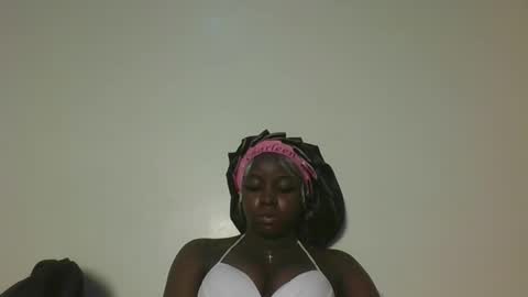 Snapshot of sexykitten201 chatting on May 14, 2026, 6:58 pm sexykitty online show from May 14, 2026, 6:58 pm