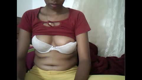 Snapshot of sexylarra12 chatting on January 31, 2025, 6:46 am sexylarra12 online show from January 31, 2025, 6:46 am