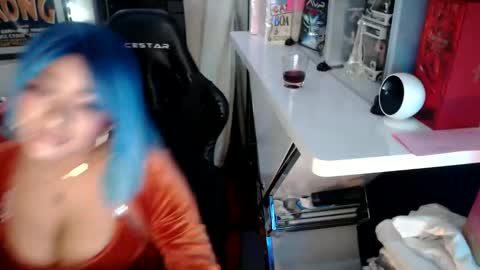 SEXYLATINCOUPLE online show from February 5, 2025, 7:29 am