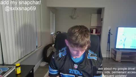 sexylax69 online show from October 6, 2025, 12:41 am