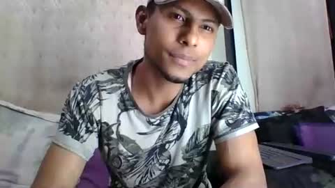 Sexy leon online show from June 17, 2026, 8:06 am